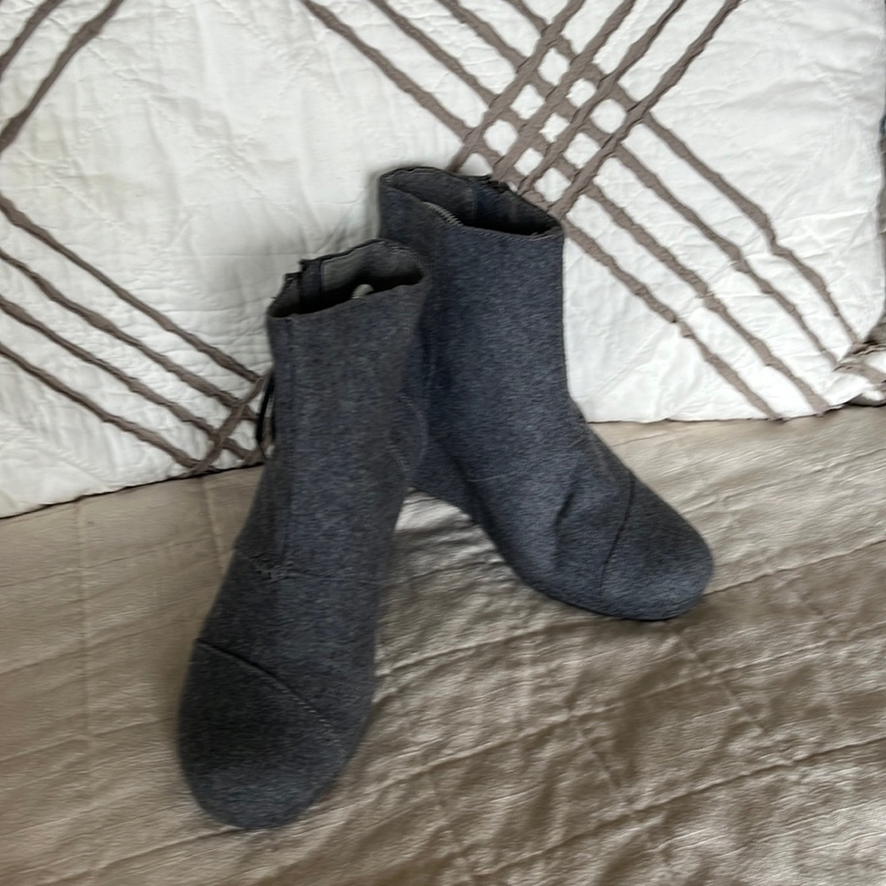 Toms Heeled Wool Like Bootie Size 9